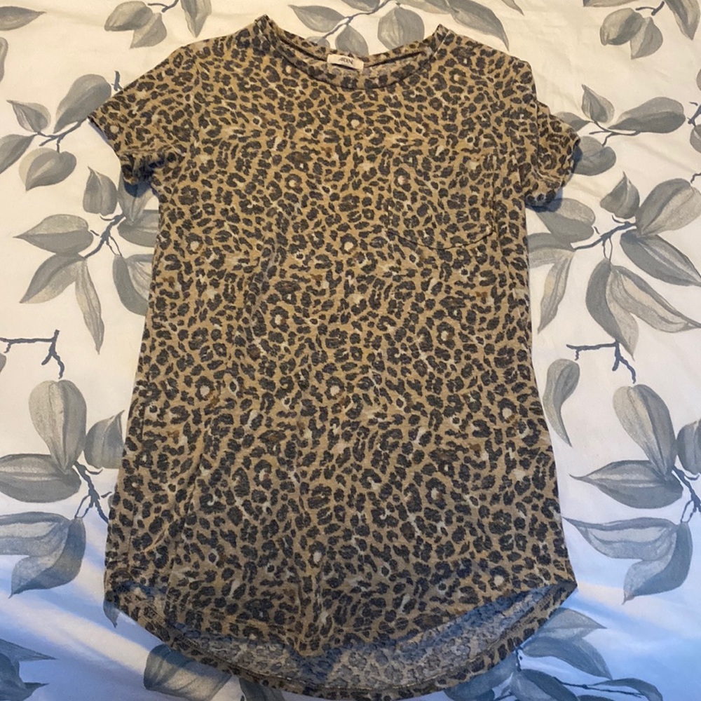 Leopard print T shirt